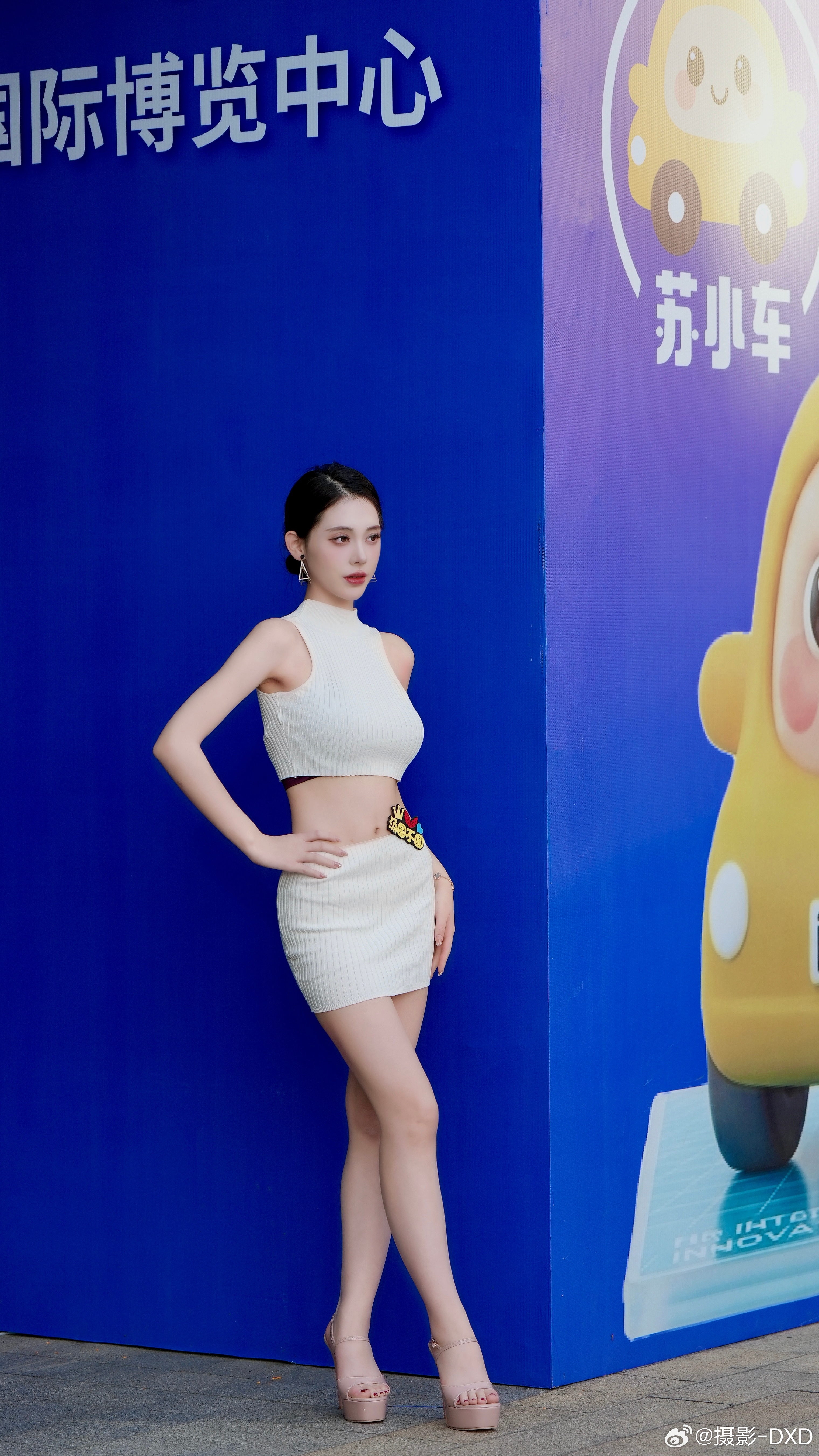 苏州车展随拍，每一张都是氛围感。苏州五一车展车展外拍青春靓丽车模车展打卡漂亮小姐