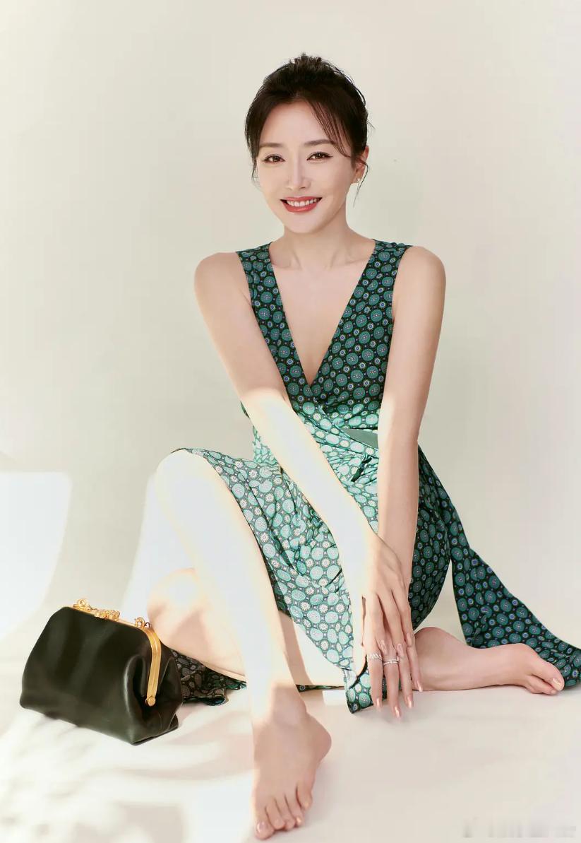 身材好绝，太吸睛了 