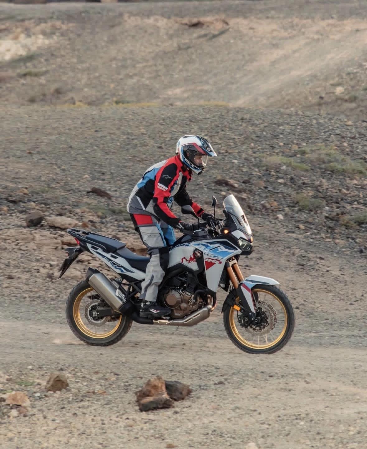 如果累了就早点休息
不要预支明天的烦恼