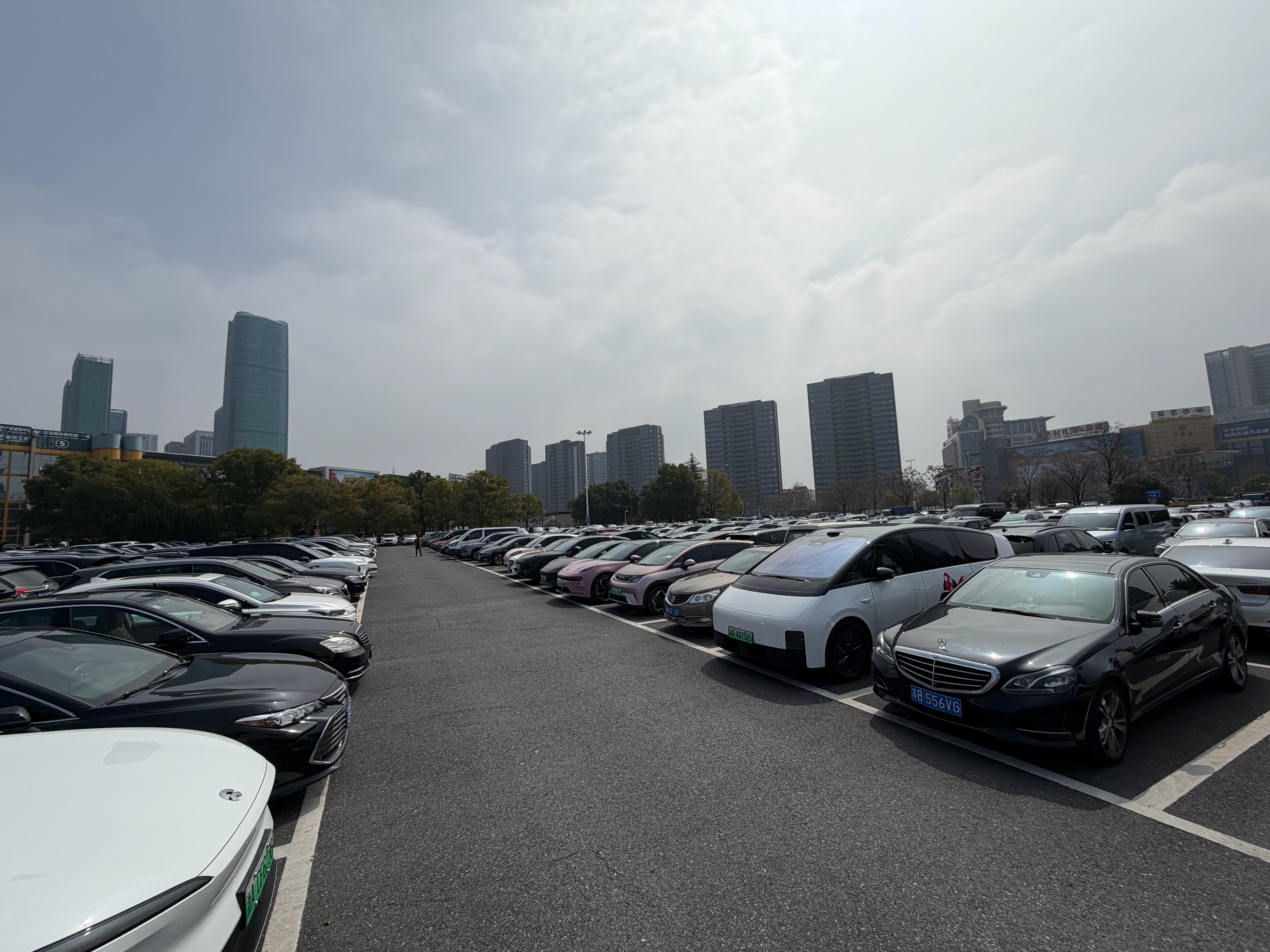 欣旺达的学习资料太多，先把在义乌小商品市场的学习结果汇报一下：我猜很多城市都有这