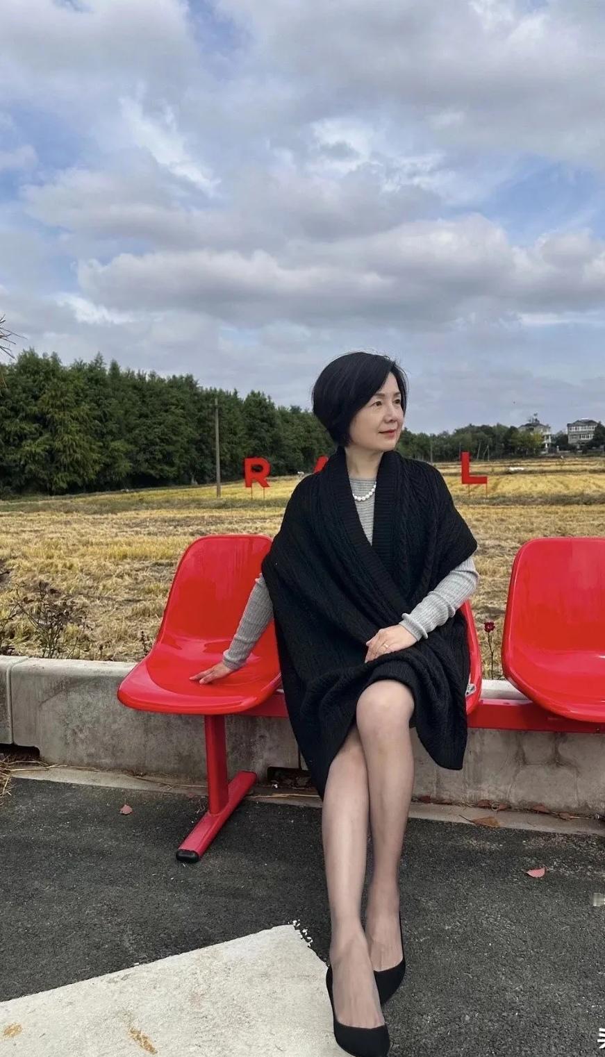 优雅自信穿搭分享