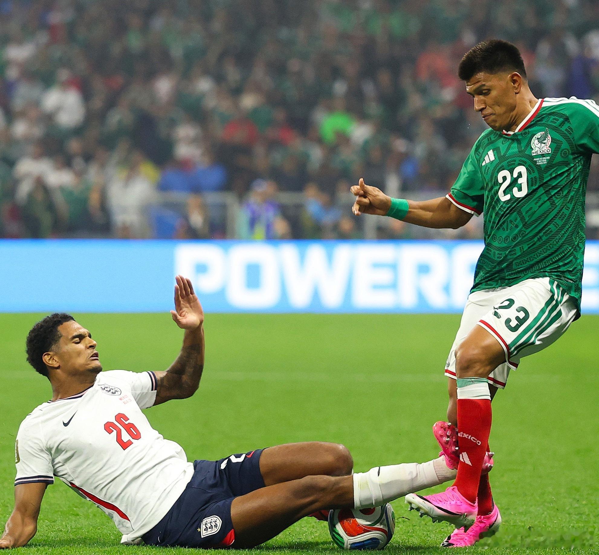 2026年世界杯1/4决赛战罢，半决赛停赛名单正式出炉。得益于赛事组委会“1/4