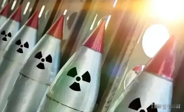 声称要使用核武器的，该不该被国际社会抵制？
如果一个国家总是跑到人家门口对别人挥