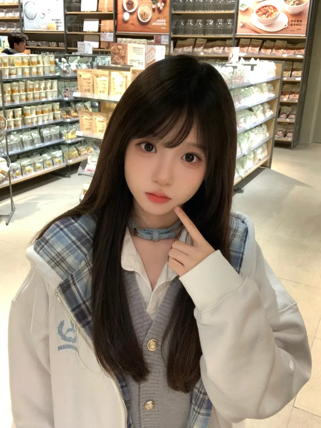 在发什么呆ᐞ･֊･ᐞฅ