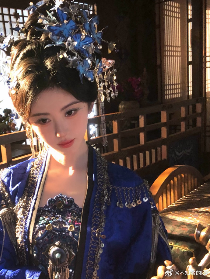 鞠婧祎像蝴蝶像孔雀具象化鞠婧祎蝴蝶妖姬造型鞠婧祎蝴蝶妖姬造型，美得让人挪不开视线