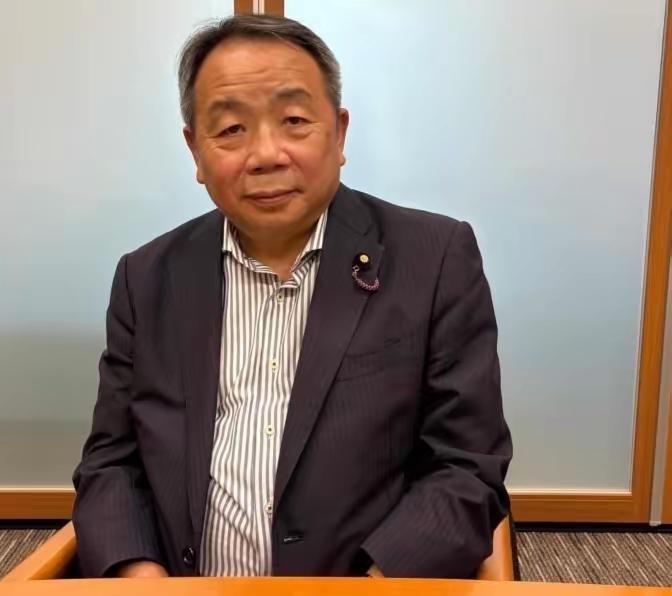 日本参议员、汉奸石平今天（7月3日）发文叫嚣道：“六个月来，每次高市首相出访或参
