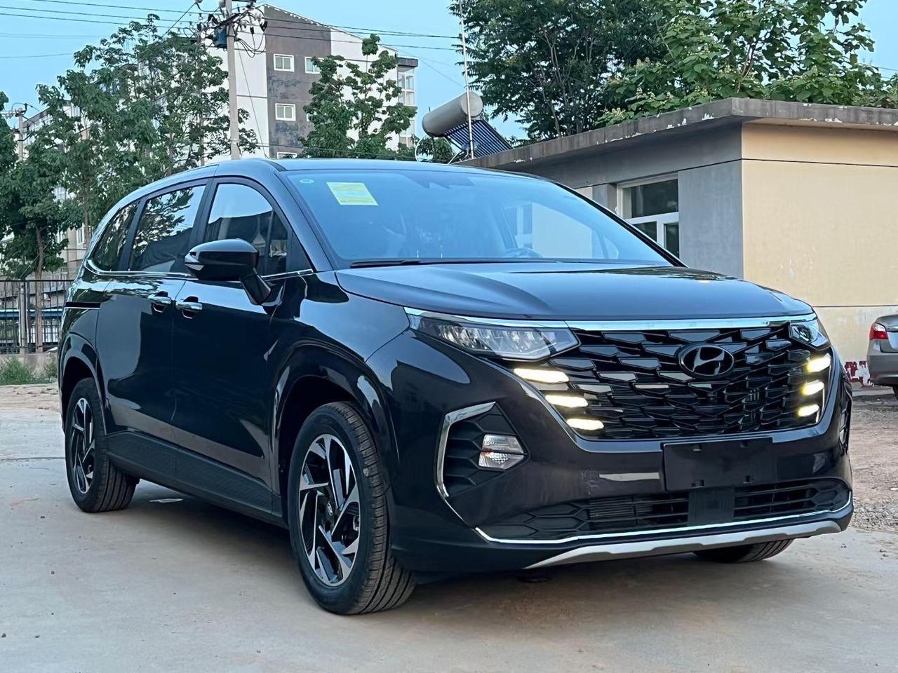 家用大 7 座 MPV，二手现代库斯途如何选
库斯途主打亲民大空间、7 座布局、