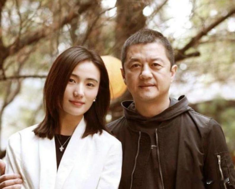李亚鹏又双叒离婚了，和海哈金喜离婚难免让人联想到与天后王菲的那段婚姻。两段婚姻，
