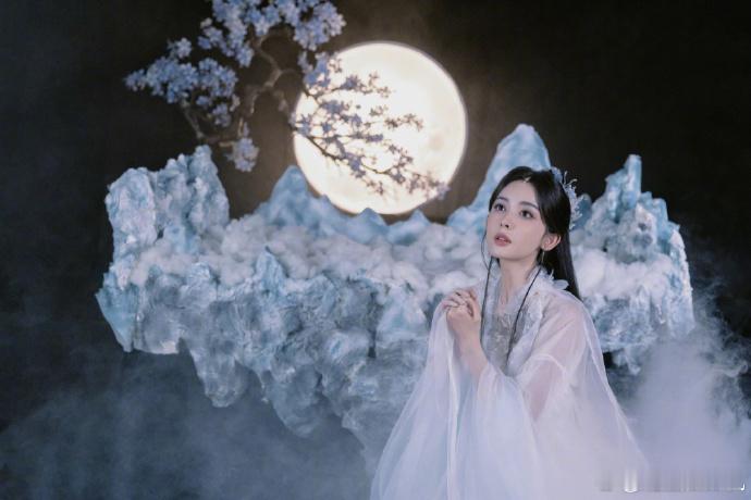 曝二字话题女星抢娜扎休息室 后台休息间哪有那么多弯弯绕，要么先用完先让，要么按流