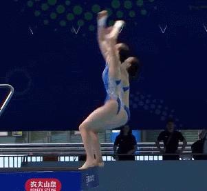 陈芋汐掌敏洁女双10米台金牌 2025年世界泳联世锦赛女子双人10米台决赛，陈芋