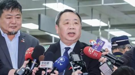 别盯石平了！
宵小一个，不值一提！


石平这事，
其实没什么大不了。


他现