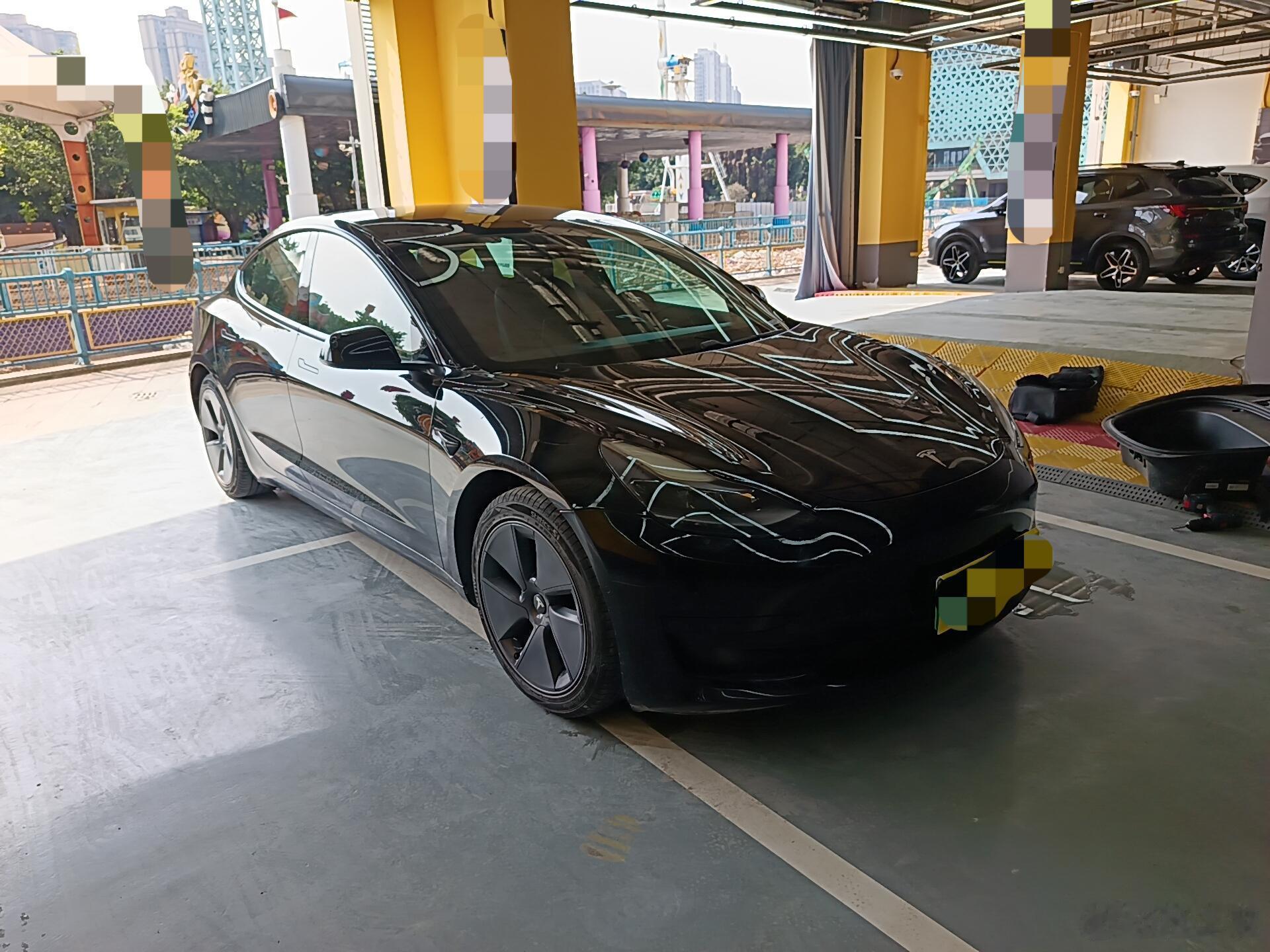 跑了18万公里的车，刹车踏板新的不像话！前两天验了一台特斯拉Model 3，20