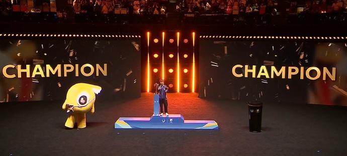 孙颖莎冠军专属时刻 亚洲杯女单颁奖，在冠亚季军颁奖之后，还有冠军专属时刻，恭喜孙