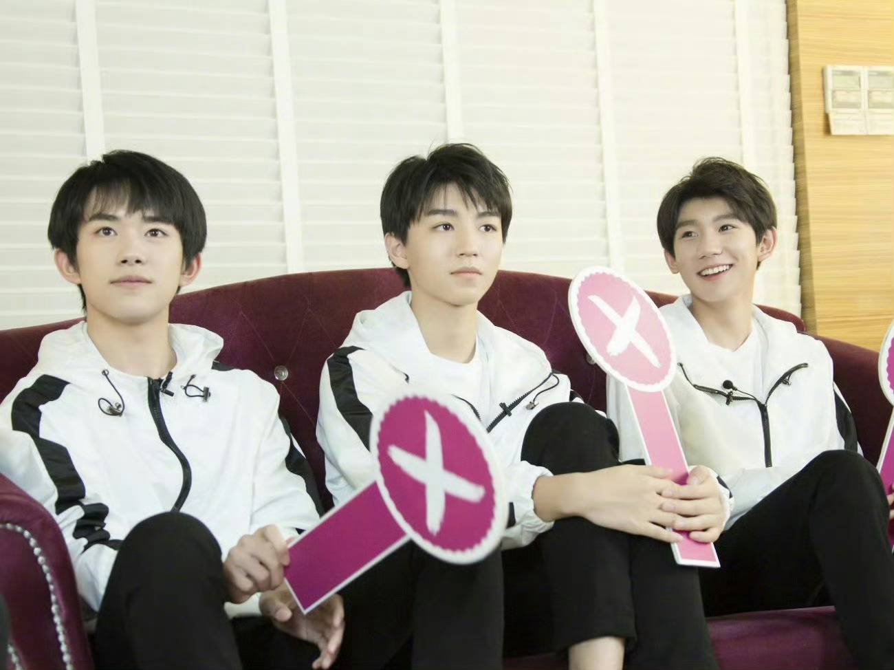 #TF三代出道战嘉宾或为TFBOYS#什么什么？师兄弟又要见面了吗[哇]不敢相信