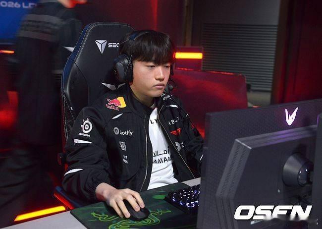 Tom教练接受韩媒采访谈丽桑卓辅助：丽桑卓辅助是去年全球总决赛期间准备的选角之一