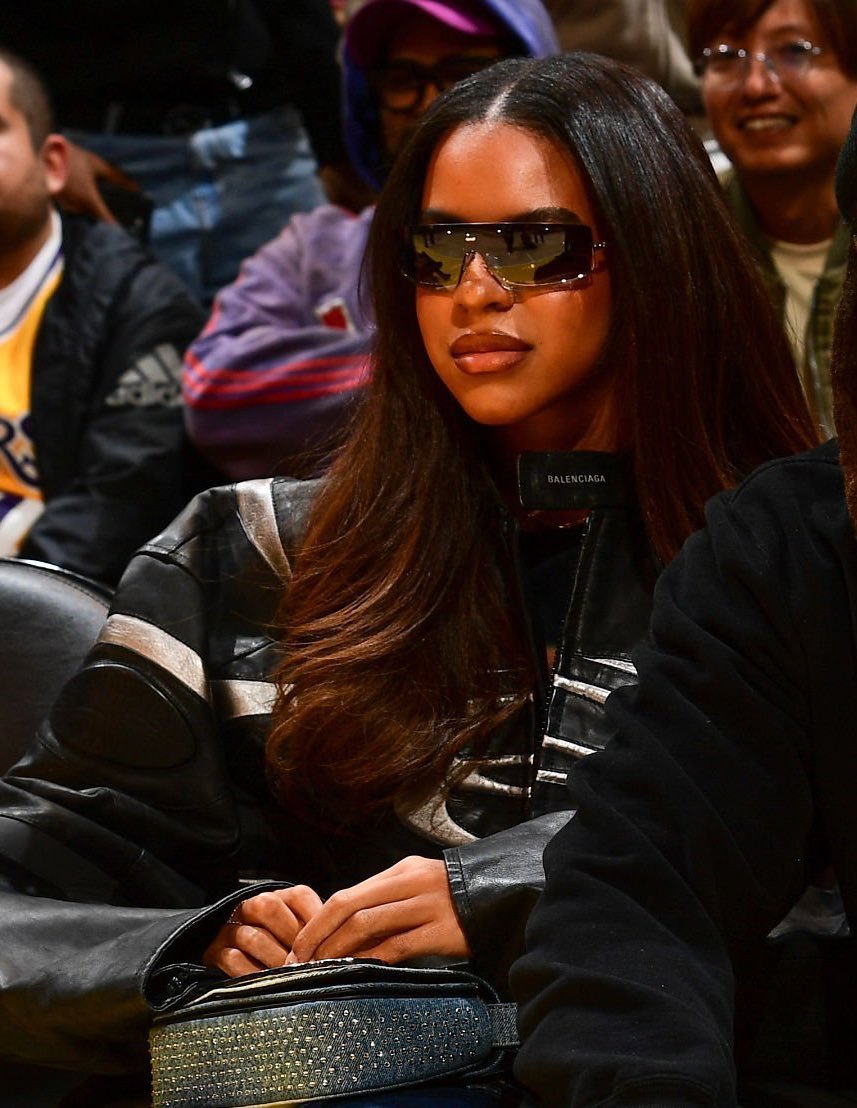 Beyoncé女儿Blue Ivy因为完全复刻妈妈的长相而引发热议，小时候像爸爸