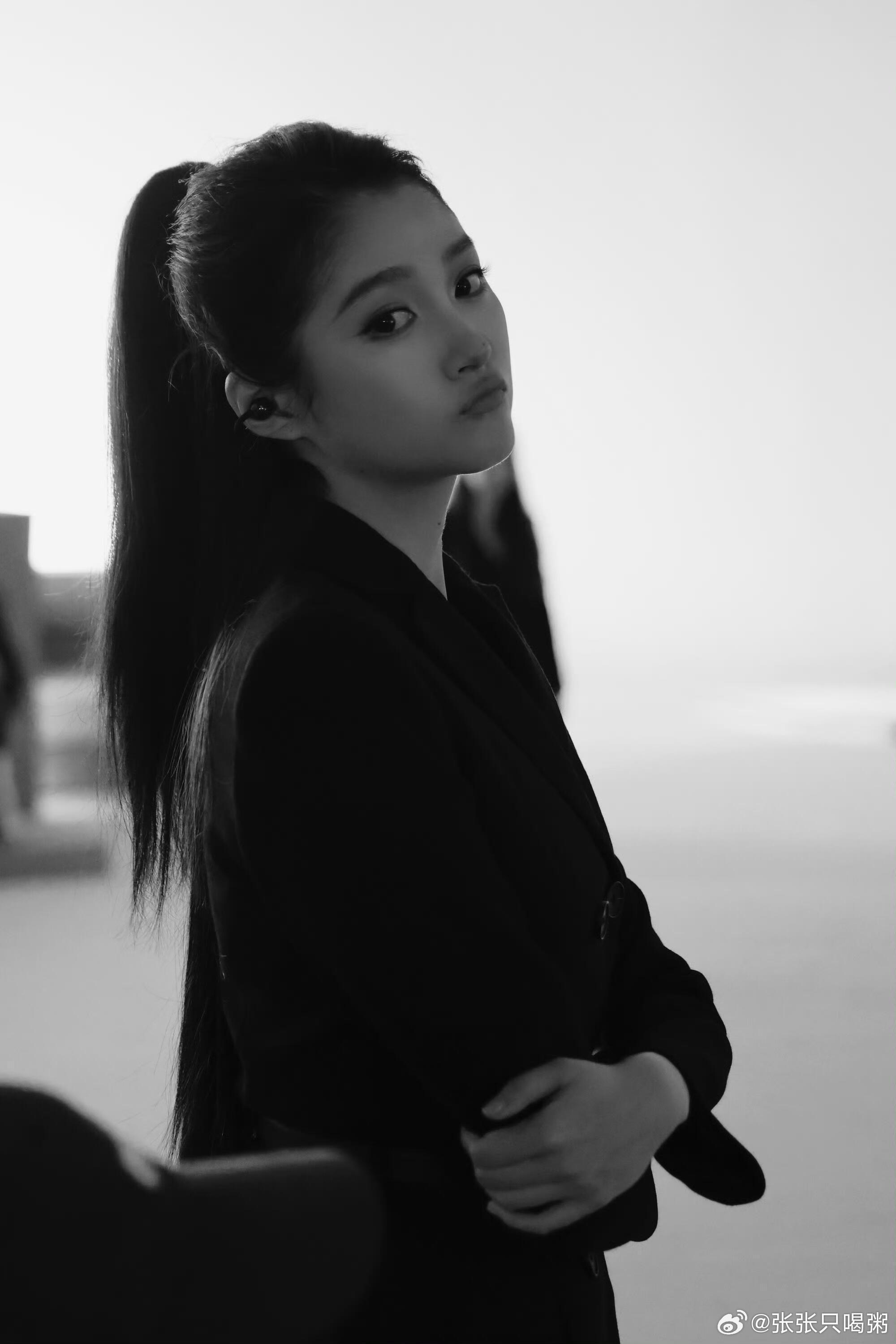 被关晓彤这组高马尾头发美晕了！ 