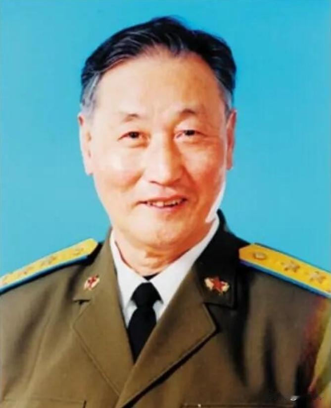 1951年11月23日，朝鲜清川江上空硝烟弥漫，大批美军战机侵入我方空域，肆意轰