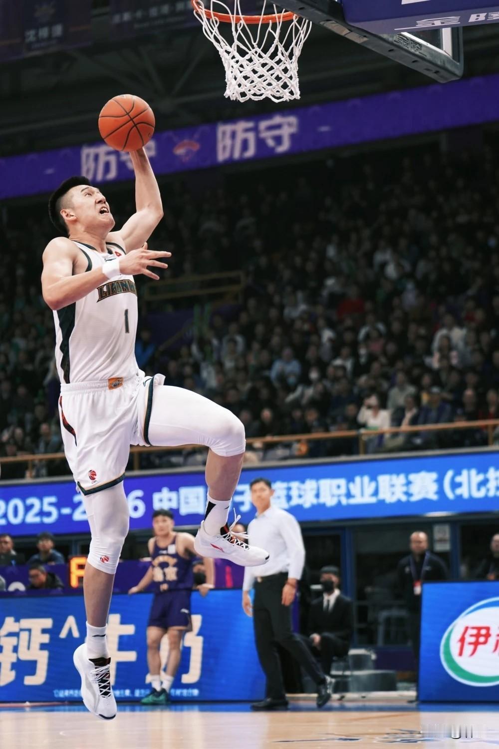 第七轮CBA联赛28日全部战罢，本轮仅4位本土球员得分20+，而且其中的三位最终