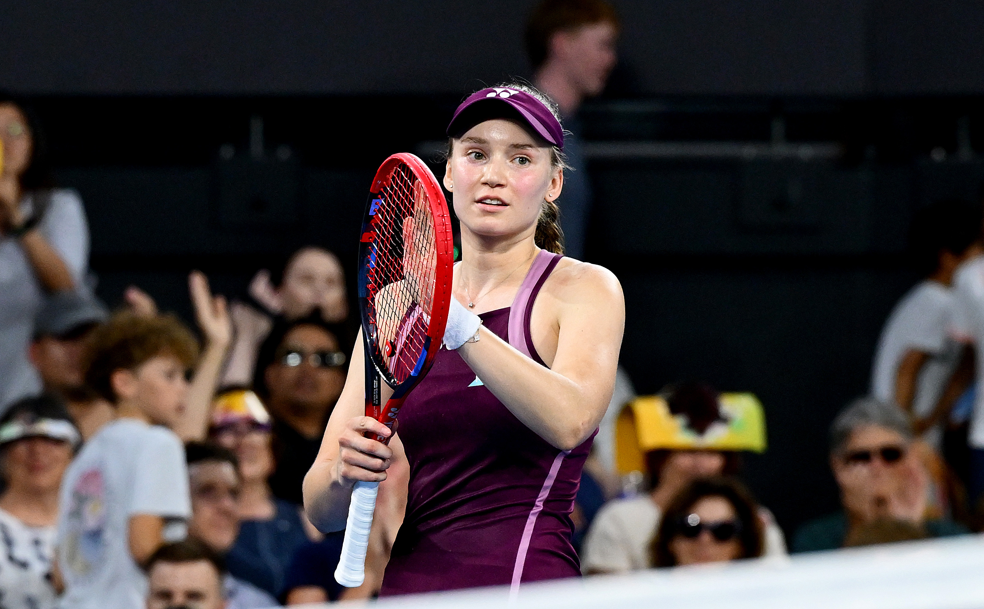 莱巴金娜收获新赛季首胜✅WTA500布里斯班站次轮，3号种子莱巴金娜克服第二盘1