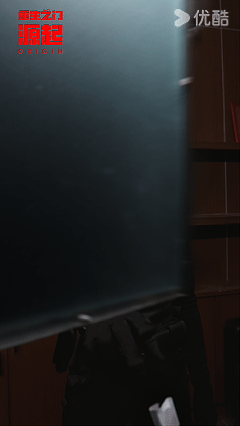 内娱穿裙子跑酷的女主来了 💚周燕杀疯了！吴谨言穿绿色长裙跑酷，亲自上阵动作利落