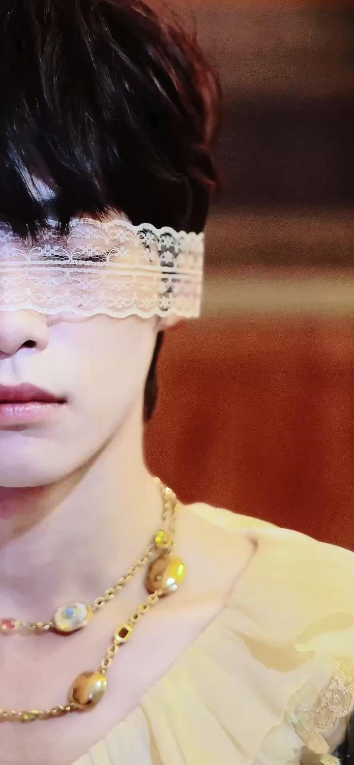 梓渝势界视频预告梓渝蕾丝眼纱 ​知道了 ​​​