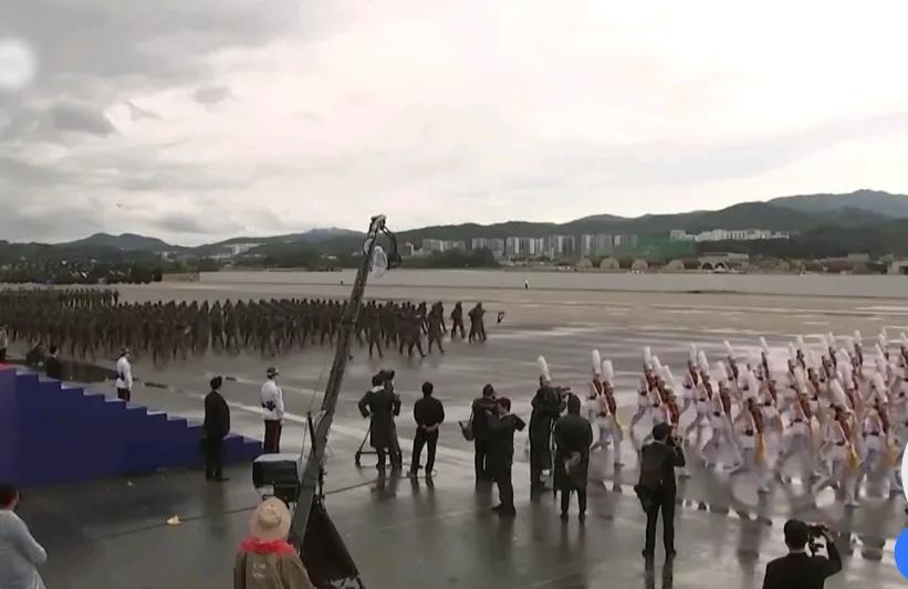 恐怖的战争，让乌克兰人民遭老罪了。因何这样说呢？

针对韩国外交部召见俄罗斯驻韩