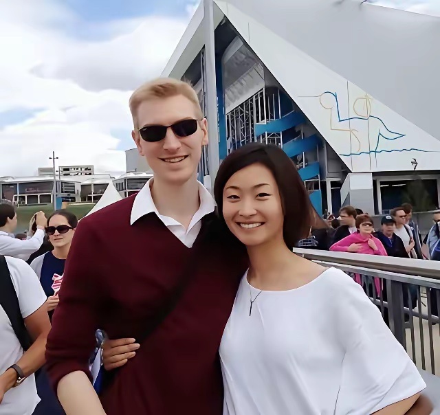 某位名主持的女儿，真搞不懂，外国人有啥好，神州大地，难道找不到一个志同道合的伴侣