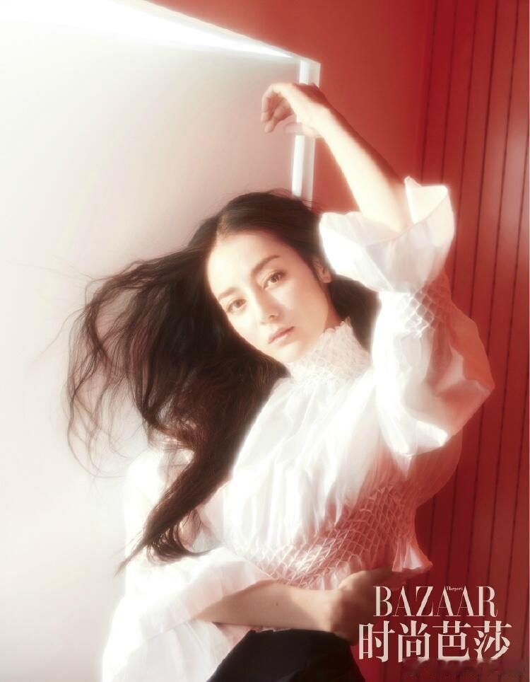 迪丽热巴热巴的头像原来出自这里真的用了好久好久迪丽热巴‖