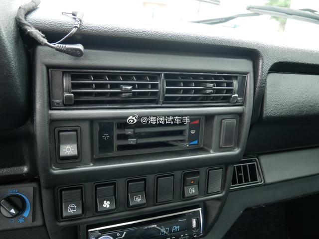 日本拉达泥瓦，这是2017年在小本子上的牌，但是发动机肺活量说是只有1.6~~~