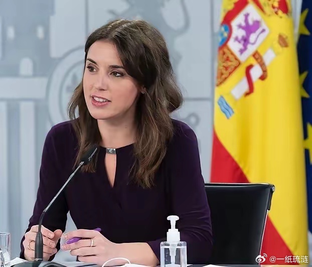 西班牙籍欧洲议会议员伊蕾娜：蒙特罗一针见血地指出：没有任何中东国家的女性是靠美国