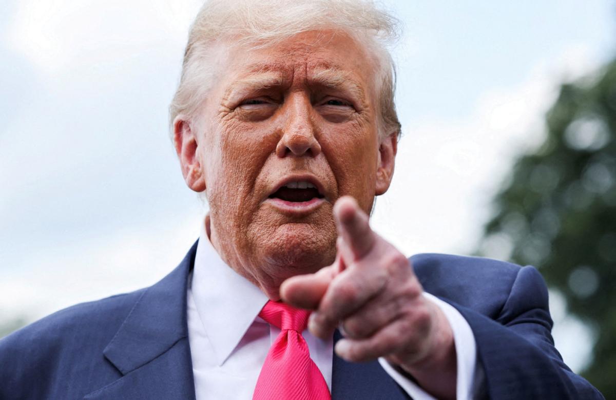 215票赞成215票反对！美最新投票结果出来了，特朗普下达3条命令。民主党反攻失