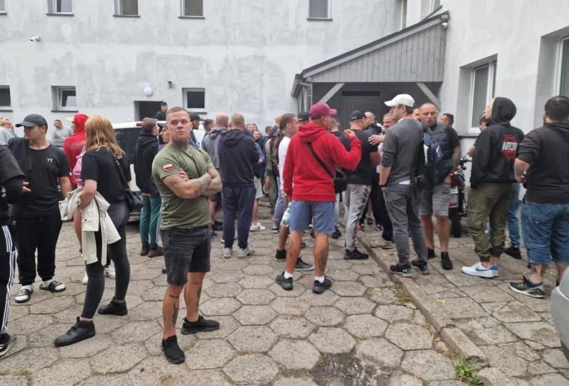 波兰激进分子打算在街头巡逻，搜捕乌克兰人

波兰媒体《选举日报》(Gazeta 