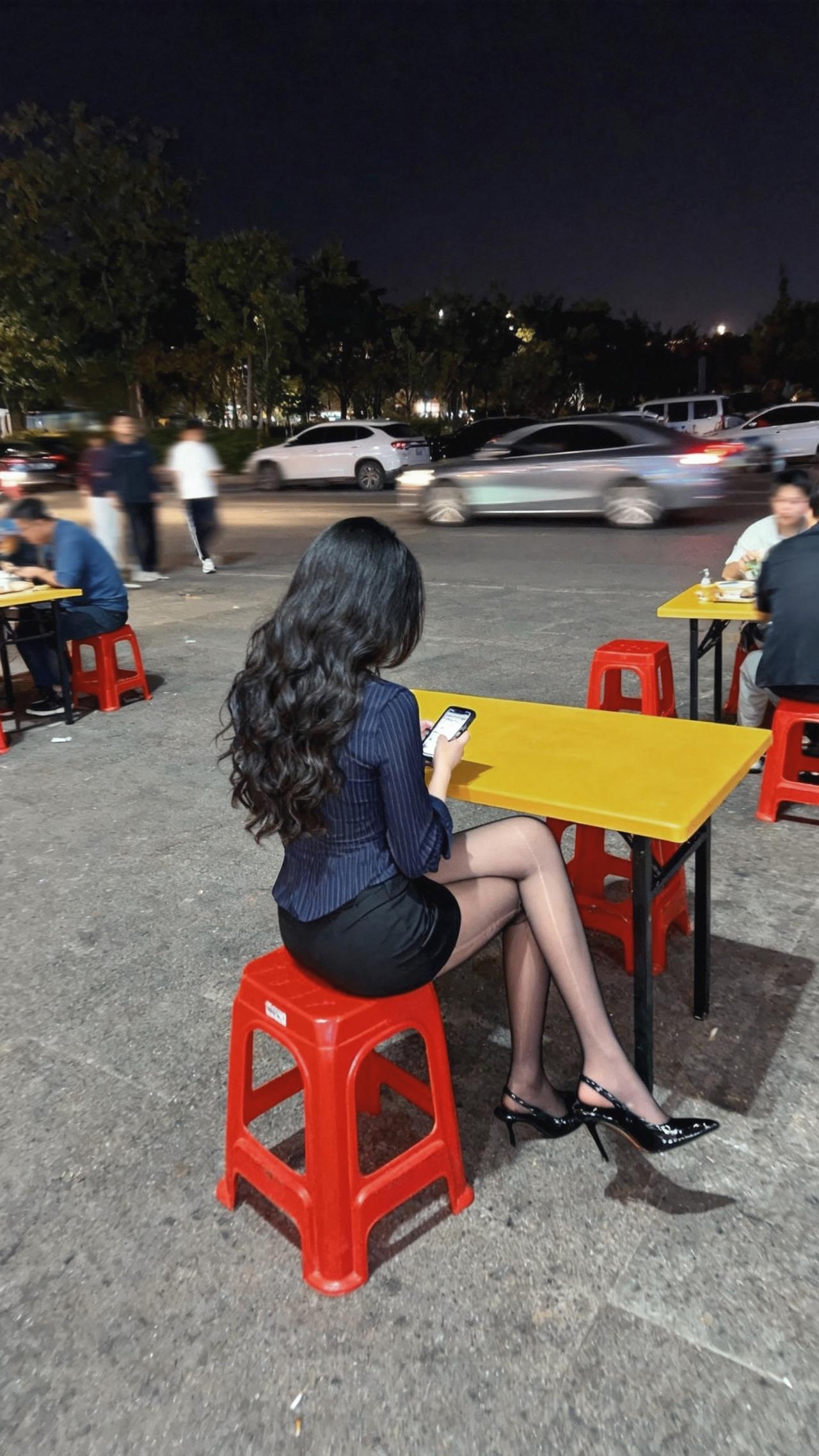 哪有意难平，你穿包臀裙也行