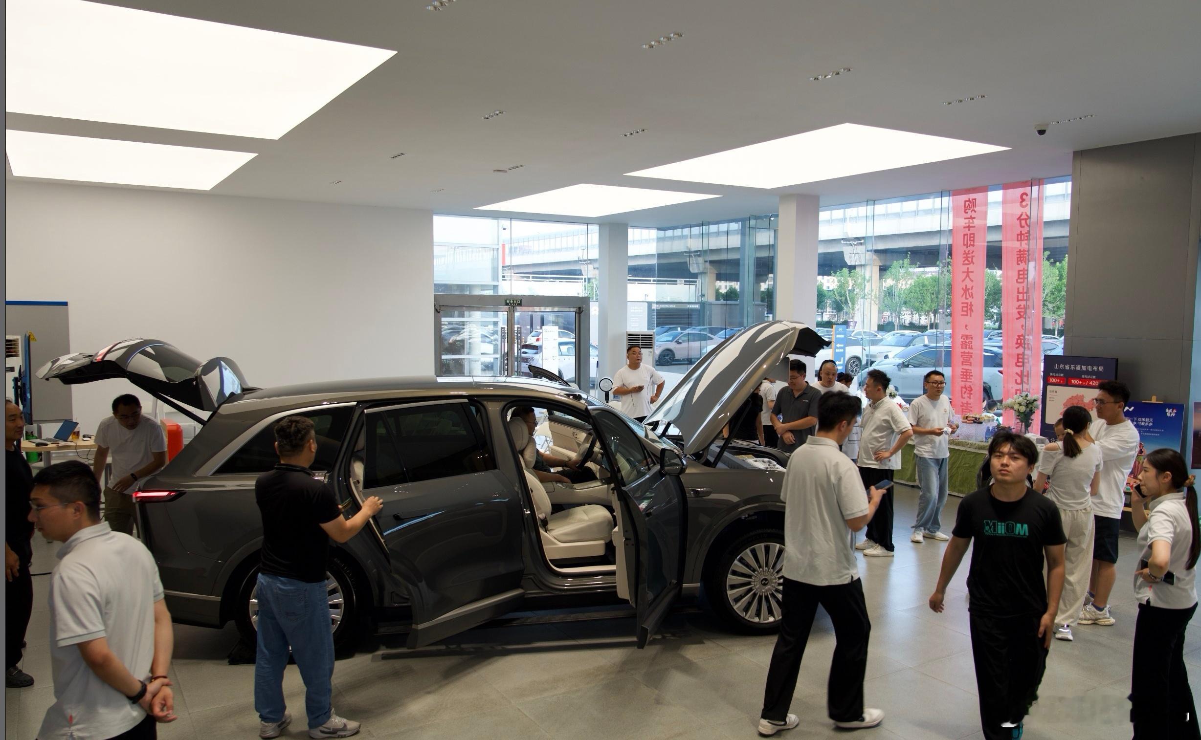 继昨天乐道L90正式公布预售价之后（整车27.99万起，租电方案19.39万起）