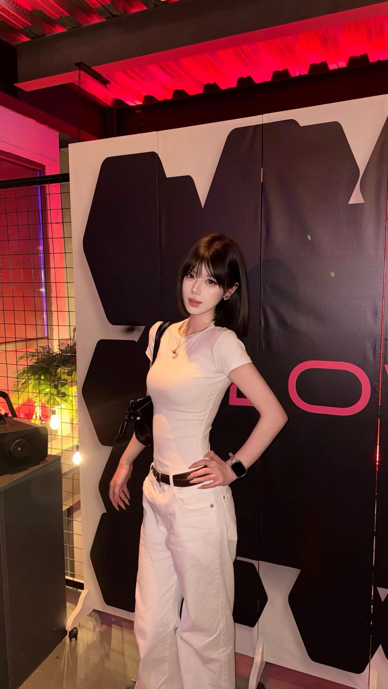 比我帅的没我坏 比我坏的不存在今天穿什么