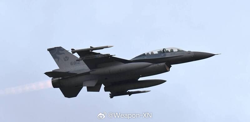 #兵器影像[超话]# 今天发生了一件有趣的事件——按照第三天的演训计划，台伪空军