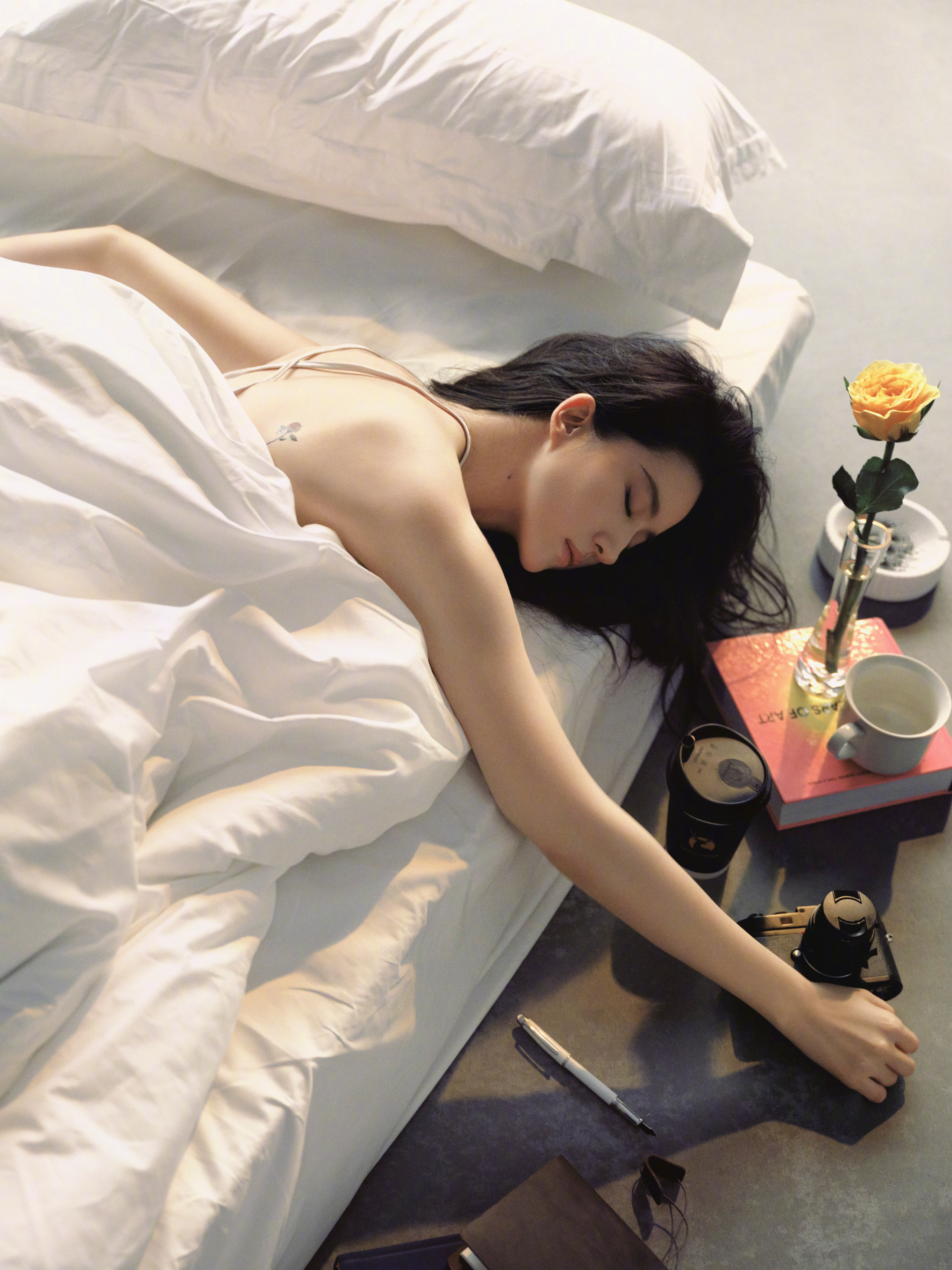 退一万步讲 刘亦菲就不能天天过生日吗 #吴彦姝称刘亦菲为小闺蜜cc# ​​​