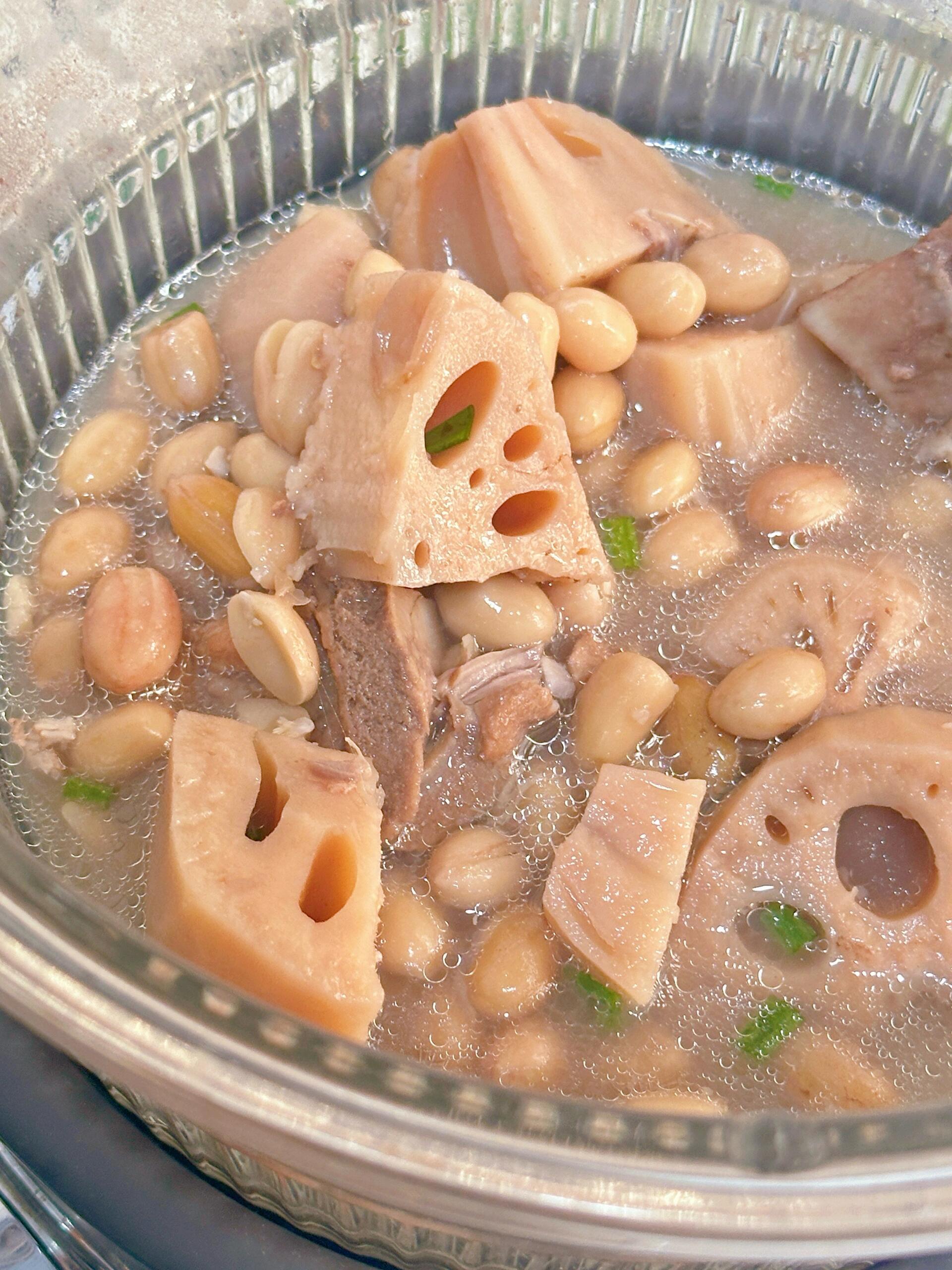 从小喝到大的莲藕汤！！全是妈妈的味道，真的巨好喝！我的宝藏食谱