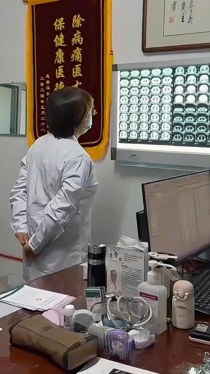 咳嗽元凶找到了，分清楚你是哪一种！

一、老痰在肾：
中医讲“肾主纳气”，肾不仅