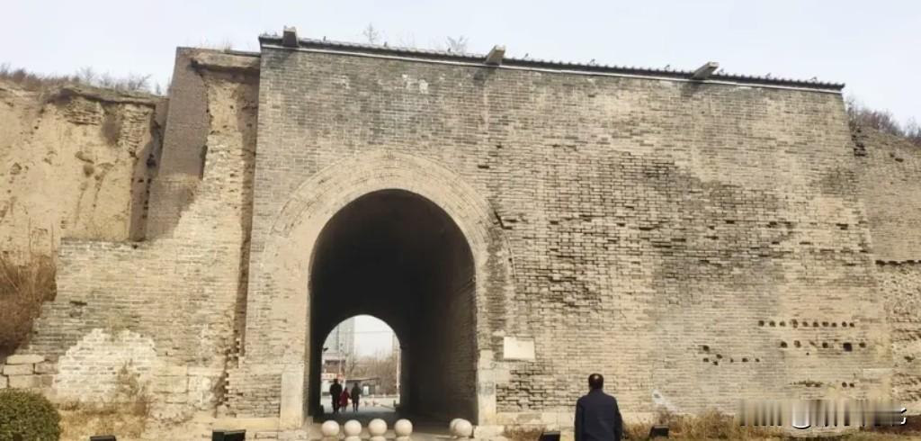 现在的正定古城凭借古色古香的风格，成为了全国知名的旅游景点，其实这种情况只是最近