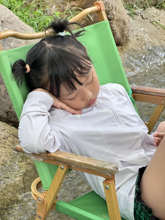 可以看看你们可爱的女儿嘛！