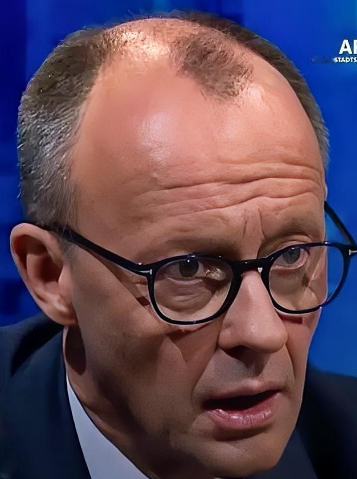 “（美国）正在玩弄你们（乌克兰）和我们（欧洲国家）”德国总理默茨告诫要“极其小心