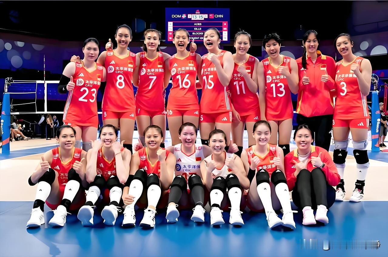 中国女排2026年VNL30人大名单：
1、二传（5人）：
刁琳宇，张籽萱，解盛