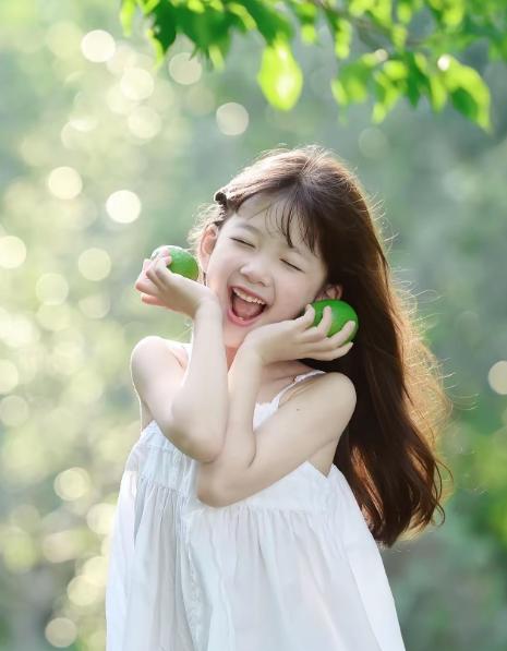 养女儿的父母一定要记牢！十条实打实保命忠告，遇事别让孩子独自硬扛，转发给所有家有