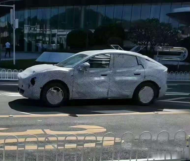 干毛豆Y简装版的mona suv？可以可以，目测是鹏鹏下一款爆品。 