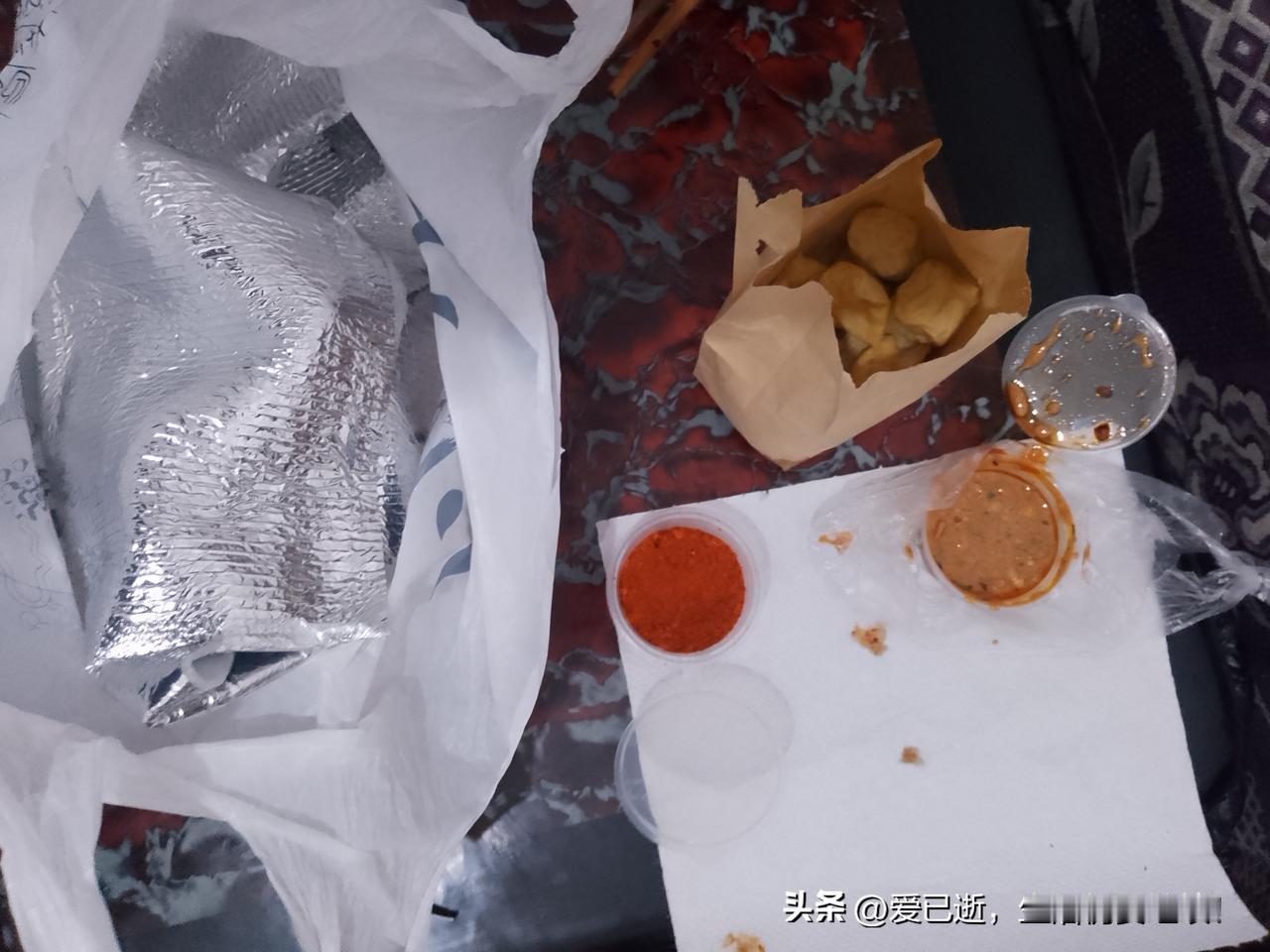 我也来试下联：尝人生百苦！
友友请展示下联 友友请下联 对下联 对联求下联 友友