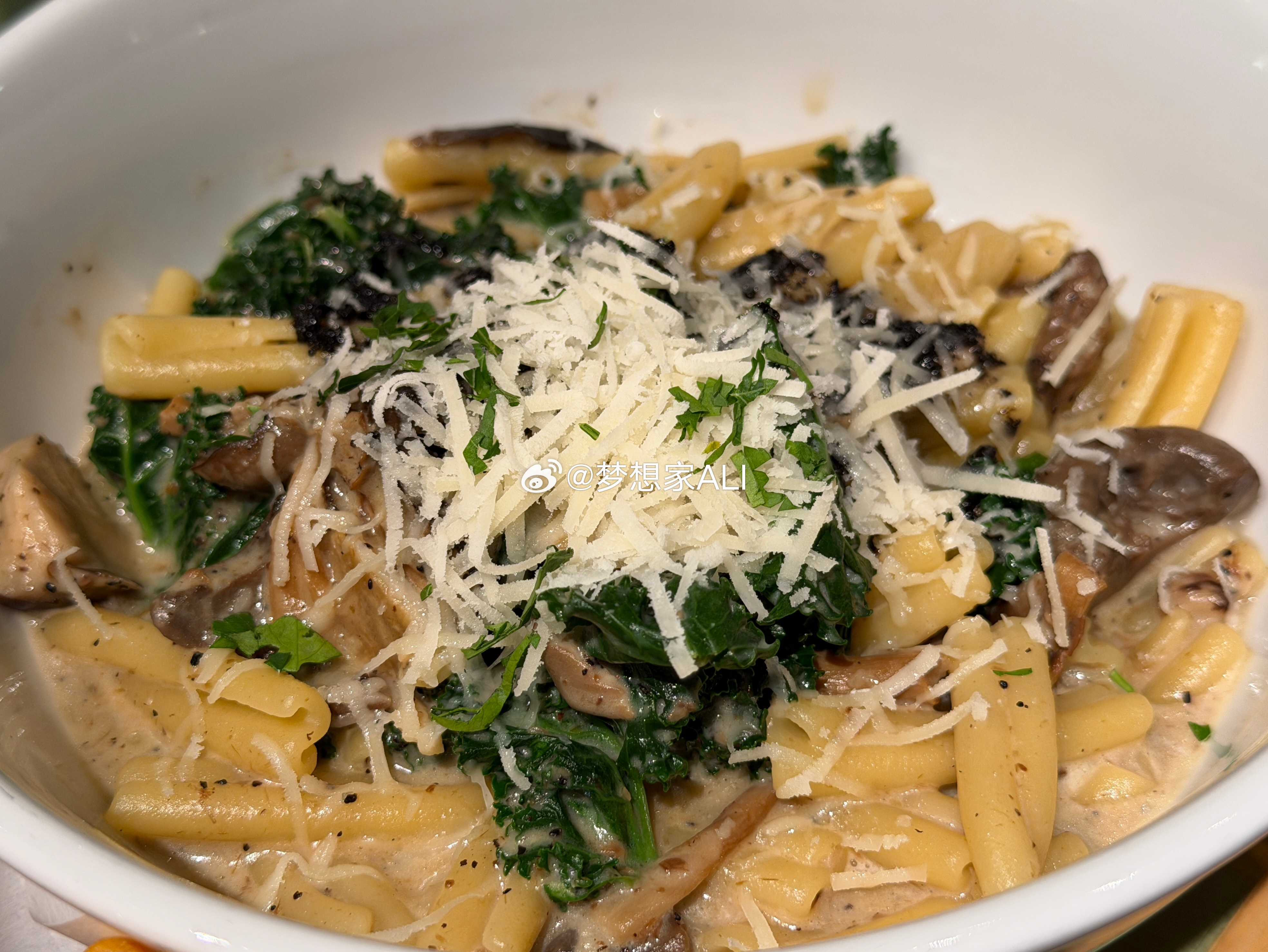 开饭喽😋梦想家ALI 北京·Runoilbus燃油巴适