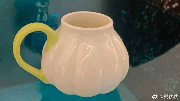 要承认别人的独到超过50个粉丝，要我评价德云社上海分社开张时，那个吸人眼球的“大