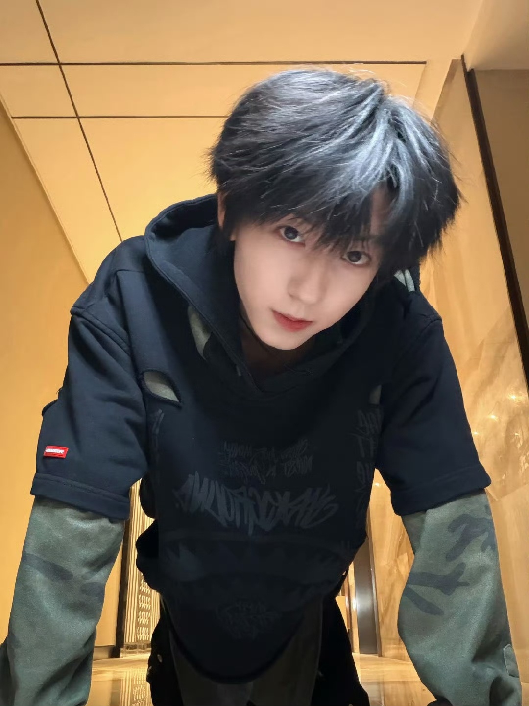 杨博文体能恢复中 拍戏结束后体能恢复中，努力的时候加倍努力，放松的时候只管放松。